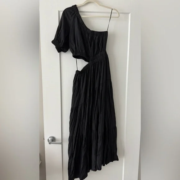 Moon River | Dresses | Moon River One Shoulder Cut Out Black Maxi Dress |  Poshmark